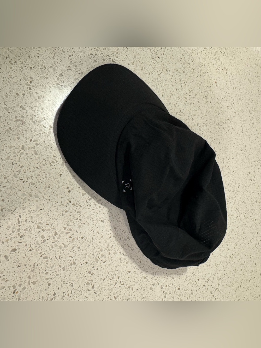 Lululemon’s Men S/M Fast and Free Running Hat Black  S/M